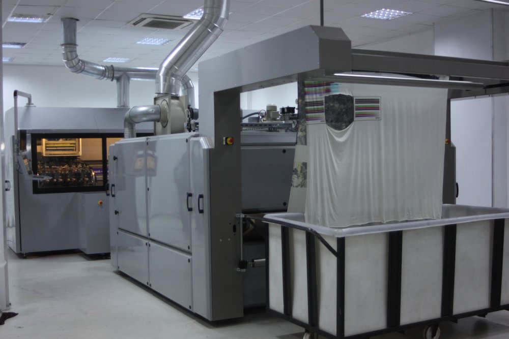 SUCCESS IN SPEED AND PERFORMANCE IN INDUSTRIAL DIGITAL PRINTING MACHINE   Industrial Digital Printing Machine Manufactured For the First Time in Turkey